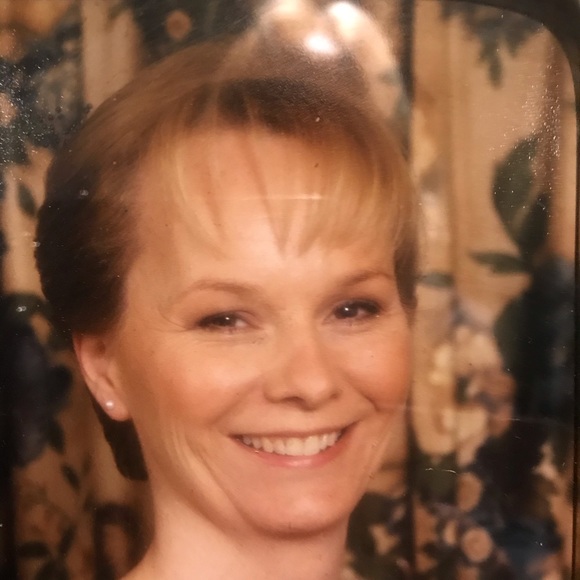 Meet your Posher, Jess - Picture 1 of 1